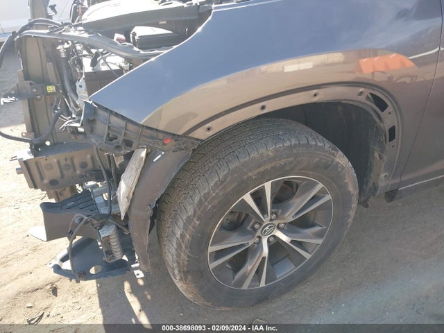 Toyota Highlander Le 2017 5TDBZRFH6HS356963 Image 18