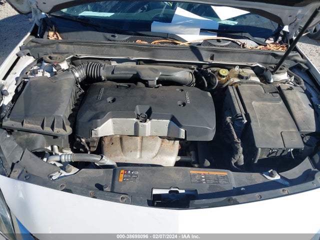 Chevrolet MALIBU 1LT 2015 1G11C5SL0FF249493 Image 10