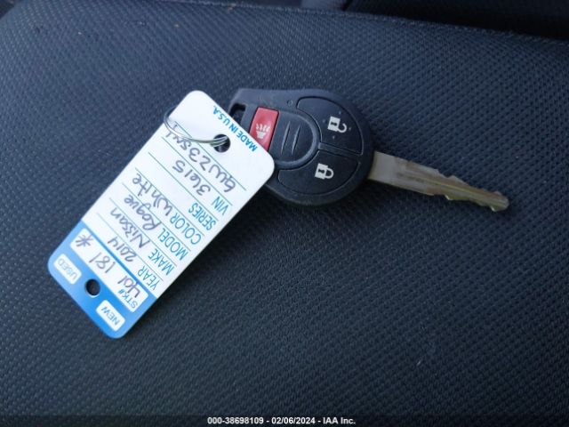 JN8AS5MT4EW623615 Nissan Rogue Select S
