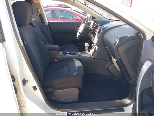 JN8AS5MT4EW623615 Nissan Rogue Select S