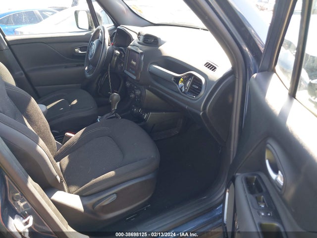 ZACNJDE10NPN98794 Jeep Renegade Altitude 4x4