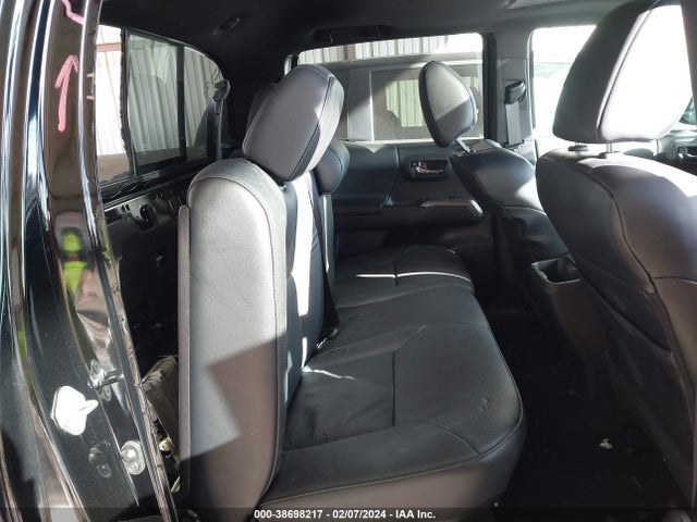 38698217 :رقم المزاد ، 3TMEZ5CN7PM211610 vin ، 2023 Toyota Tacoma Limited مزاد بيع