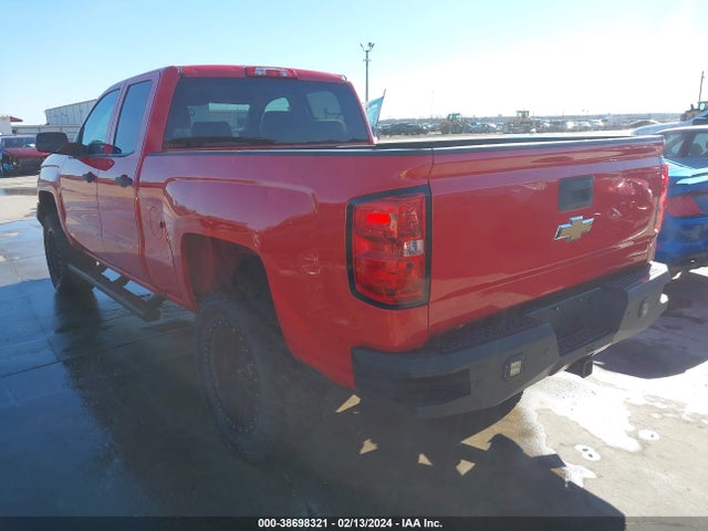 Chevrolet Silverado 1500 Custom 2018 1GCRCPEC8JZ353500 Image 3