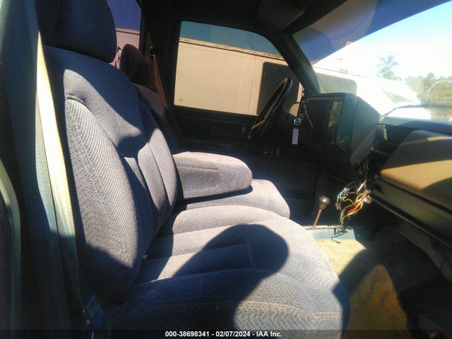 1988 CHEVROLET GMT-400 K1500 VIN: 1GCDK14K2JZ218676