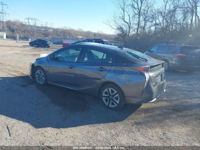 JTDKARFU2G3011997 Toyota Prius Three Touring