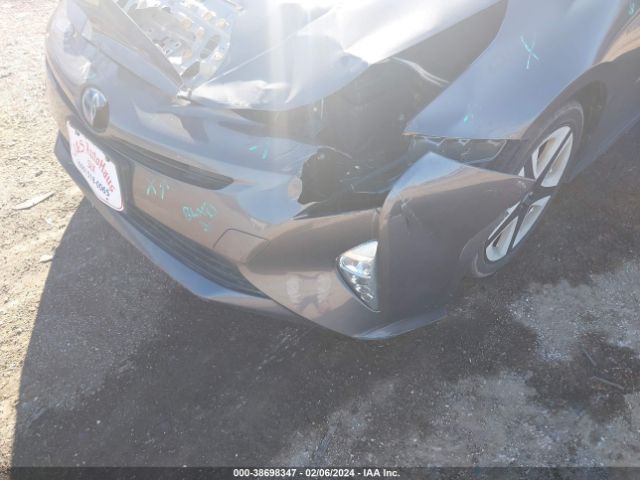 JTDKARFU2G3011997 Toyota Prius Three Touring