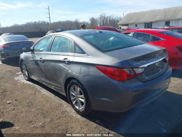 2013 HYUNDAI SONATA GLS VIN: 5NPEB4AC5DH653271