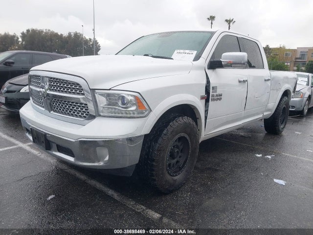 RAM 1500 Laramie  4x2 6'4 Box 2017 1C6RR6VT7HS597979 Image 2