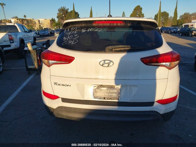 Hyundai TUCSON SE 2017 KM8J23A42HU413703 Image 16