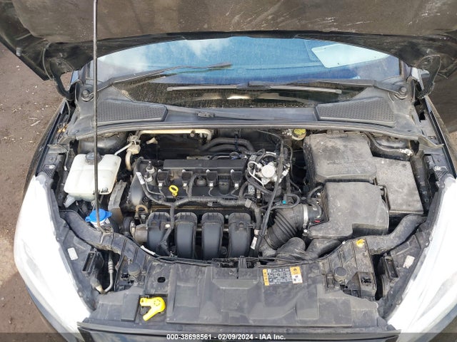 2016 FORD FOCUS SE VIN: 1FADP3F2XGL335157