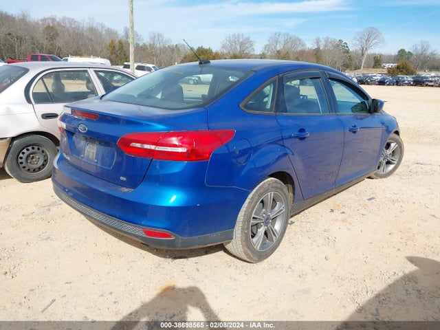 Ford FOCUS SE 2018 1FADP3F23JL265444 Image 4