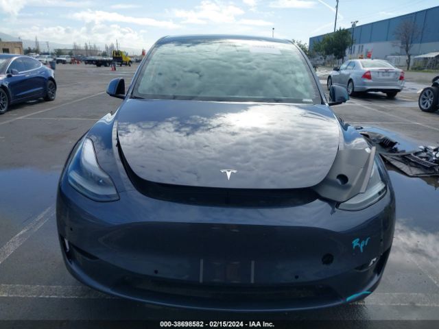 7SAYGDEE2NF557594 Tesla Model Y Long Range Dual Motor All-wheel Drive