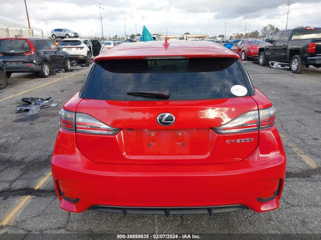Lexus CT 200H 2017 JTHKD5BH0H2295662 Image 16