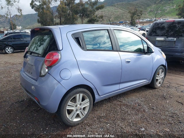 Chevrolet Spark 1lt Cvt 2015 KL8CD6S9XFC754460 Image 4