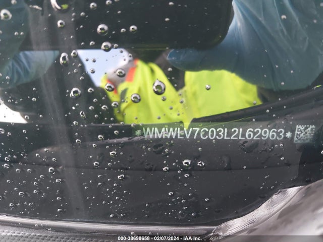 2020 MINI CLUBMAN WMWLV7C03L2L62963 Photo 8