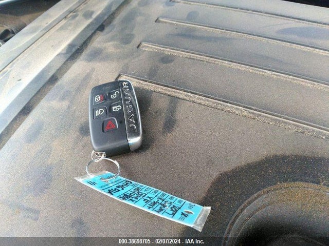 2017 JAGUAR XF SAJBL4BN1HCY48027 Photo 10