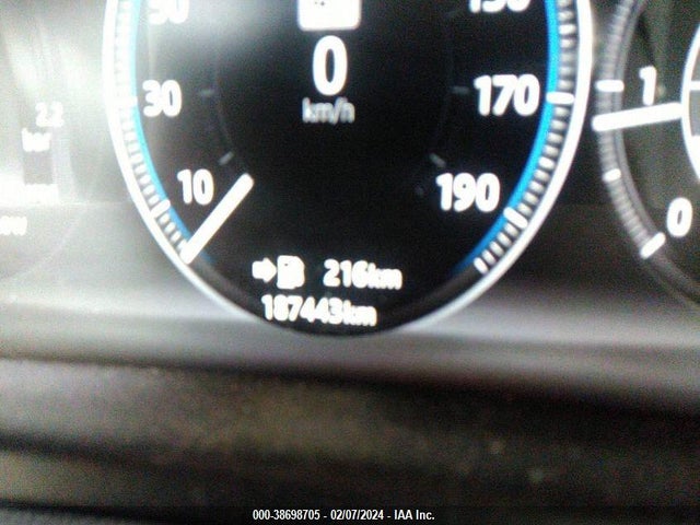 2017 JAGUAR XF SAJBL4BN1HCY48027 Photo 6