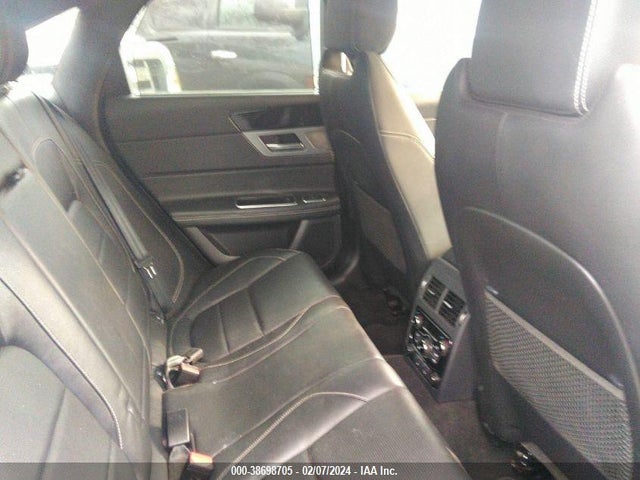 2017 JAGUAR XF SAJBL4BN1HCY48027 Photo 7