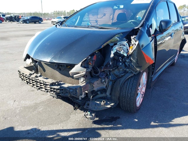2010 HONDA FIT SPORT VIN: JHMGE8H4XAC033785
