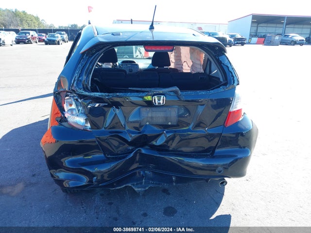 2010 HONDA FIT SPORT VIN: JHMGE8H4XAC033785
