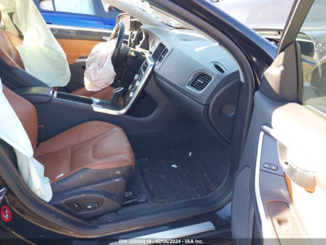 LYV402FK8GB098228 Volvo S60 Inscription T5 Drive-e Premier