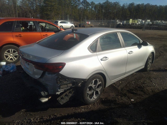 2021 KIA FORTE LXS VIN: 3KPF24ADXME365652