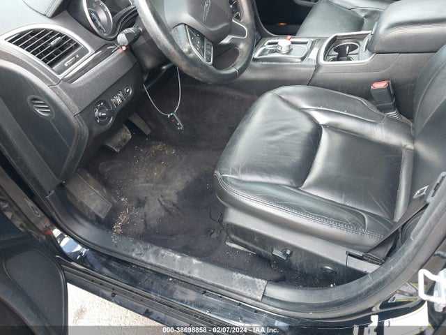 2C3CCARG3JH257956 Chrysler 300 Touring L Awd