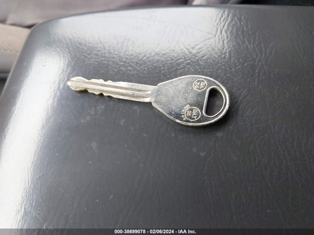 1998 NISSAN PATHFINDER LE/SE/XE VIN: JN8AR05Y2WW277218