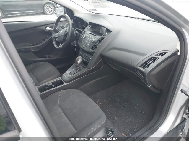 Ford FOCUS SE 2017 1FADP3F28HL339774 Image 5