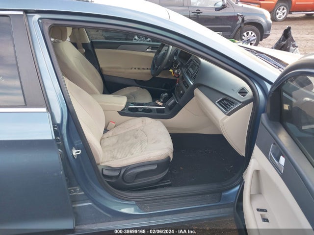 2017 HYUNDAI SONATA VIN: 5NPE24AF7HH552698