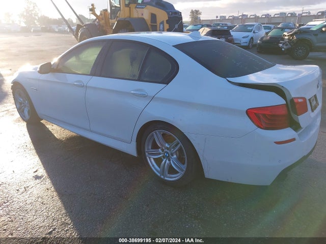 BMW 535i 2015 WBA5B1C52FD921759 Image 3