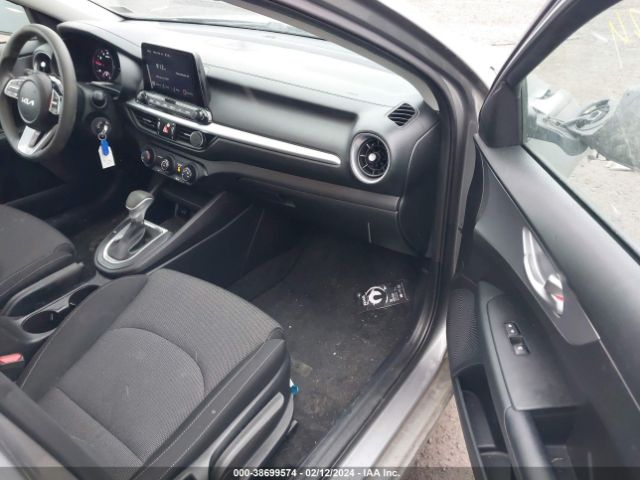 3KPF24AD8NE468246 KIA Forte Lxs