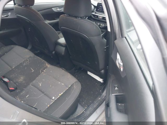 3KPF24AD8NE468246 KIA Forte Lxs