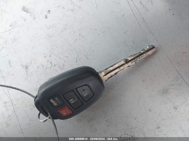 Toyota COROLLA LE 2017 5YFBURHE0HP617725 Image 11
