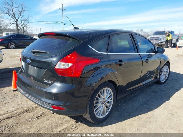 Ford Focus Titanium 2014 1FADP3N22EL423070 Image 4