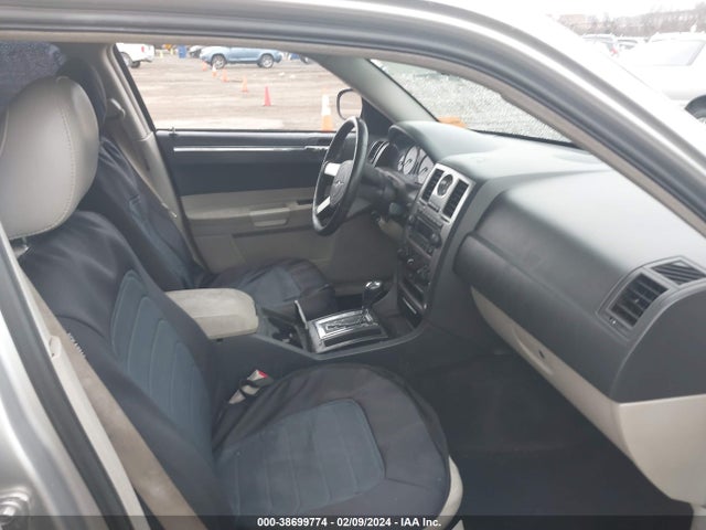 2006 CHRYSLER 300 TOURING VIN: 2C3KA53G76H405681