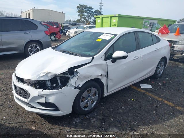 Chevrolet Cruze Ls Auto 2018 1G1BC5SM5J7179988 Image 2