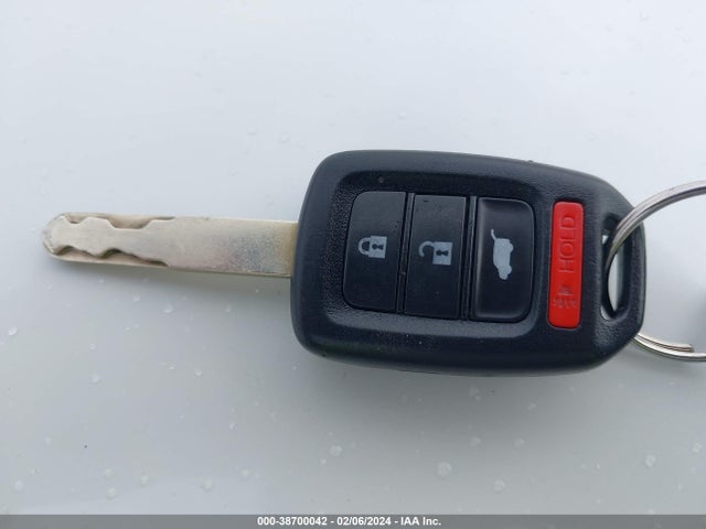 2018 HONDA CR-V LX VIN: 2HKRW6H30JH201554