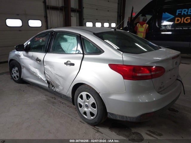 2015 FORD FOCUS S VIN: 1FADP3E25FL293335