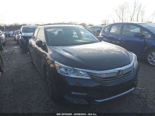 Honda ACCORD EX 2017 1HGCR2F7XHA006480 Image 1