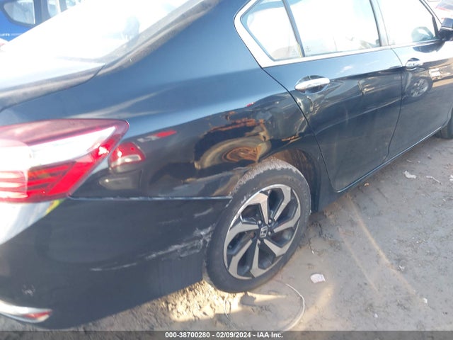 Honda ACCORD EX 2017 1HGCR2F7XHA006480 Image 6