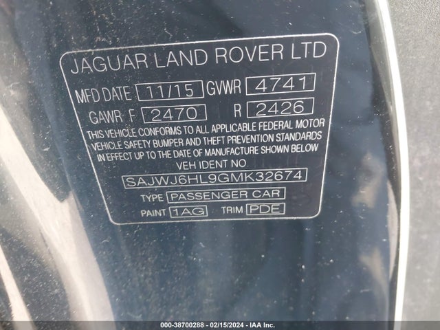 2016 JAGUAR F-TYPE SAJWJ6HL9GMK32674 Photo 8