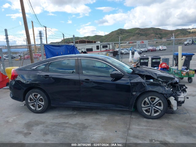 Honda Civic Lx 2018 2HGFC2F59JH508711 Image 13