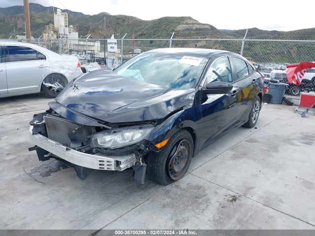 Honda Civic Lx 2018 2HGFC2F59JH508711 Image 2