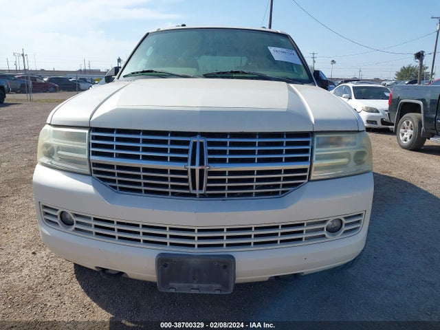 2008 LINCOLN NAVIGATOR VIN: 5LMFU27528LJ13818