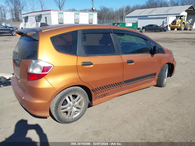 2010 HONDA FIT SPORT VIN: JHMGE8H42AS007817
