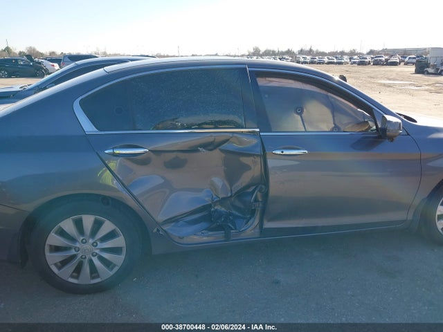Honda Accord Touring 2015 1HGCR3F93FA021973 Image 13
