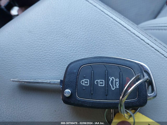 38700478 :رقم المزاد ، 5NPE34AF6FH062828 vin ، 2015 Hyundai Sonata Sport مزاد بيع