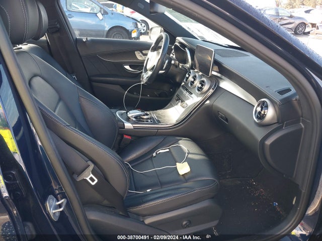 2017 MERCEDES-BENZ C 300 LUXURY/SPORT VIN: 55SWF4JB7HU223518