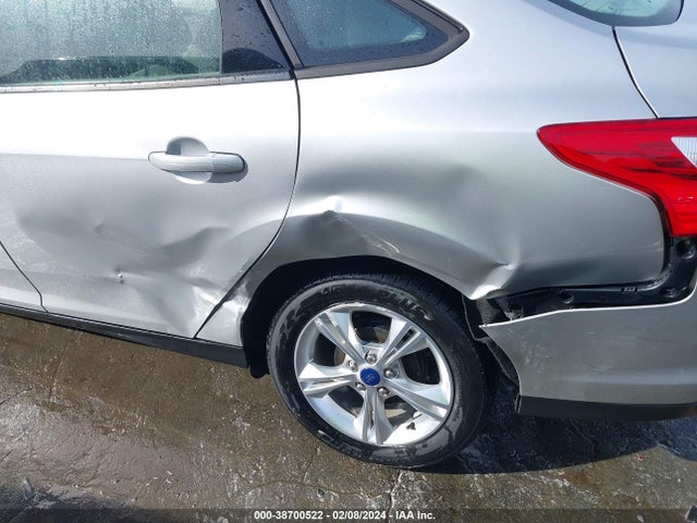 Ford FOCUS SE 2014 1FADP3F2XEL346303 Image 6